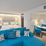 Parc & 4*