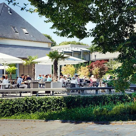 Parc & 4*