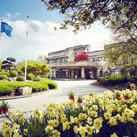 Parc & Отель