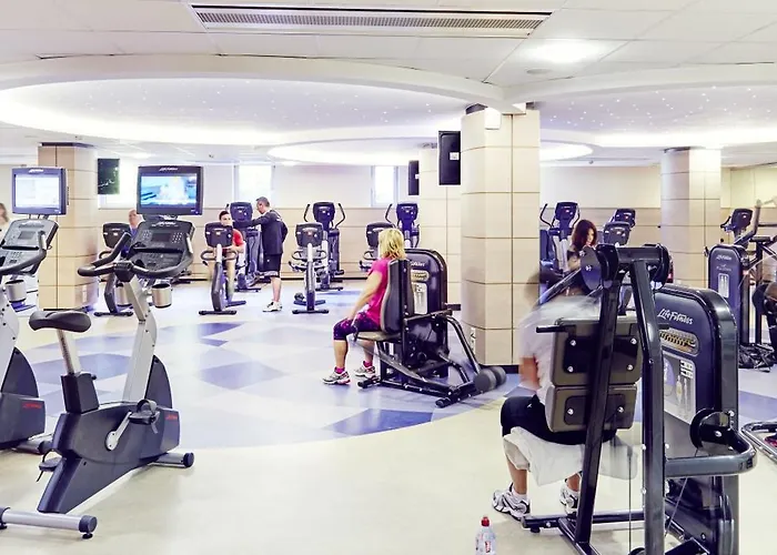 فندق Parc & موندورف ليس باينس